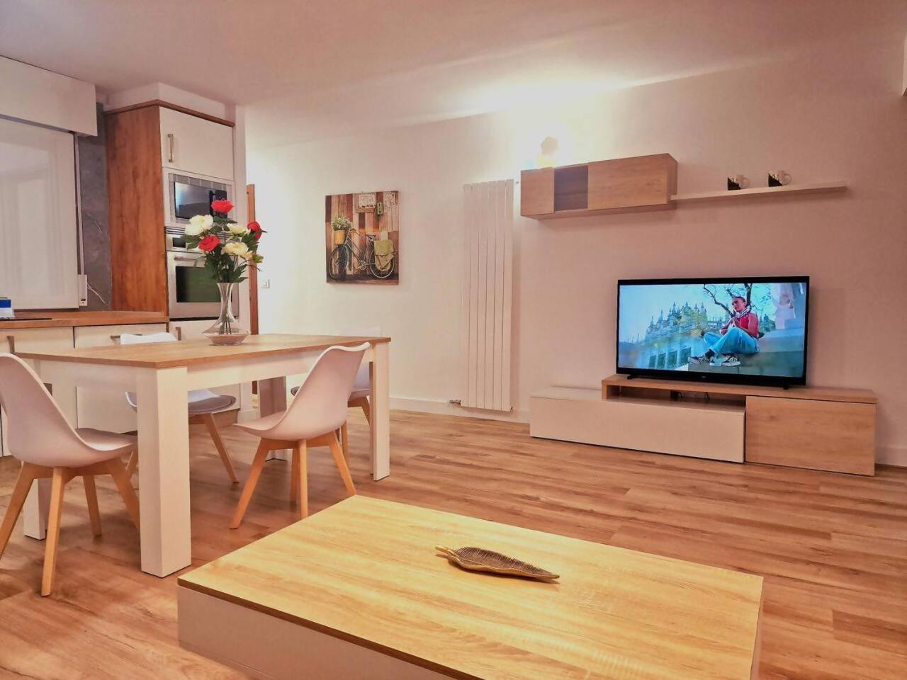 Apartamento Ave 比戈 外观 照片