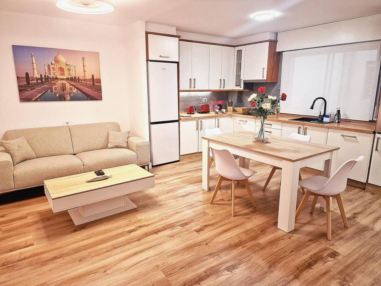 Apartamento Ave 比戈 外观 照片